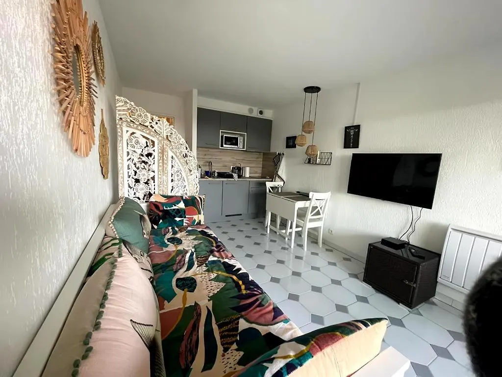 Studio With Balcony In Antibes With Ac 0*,  France